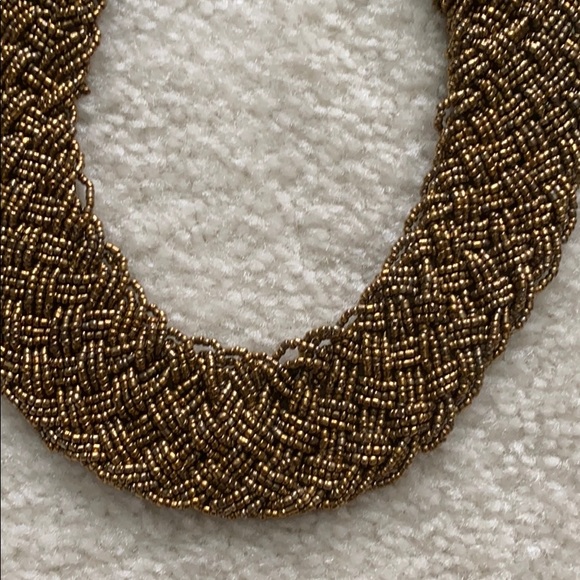 Matte gold beaded statement necklace 💫 - Picture 3 of 4